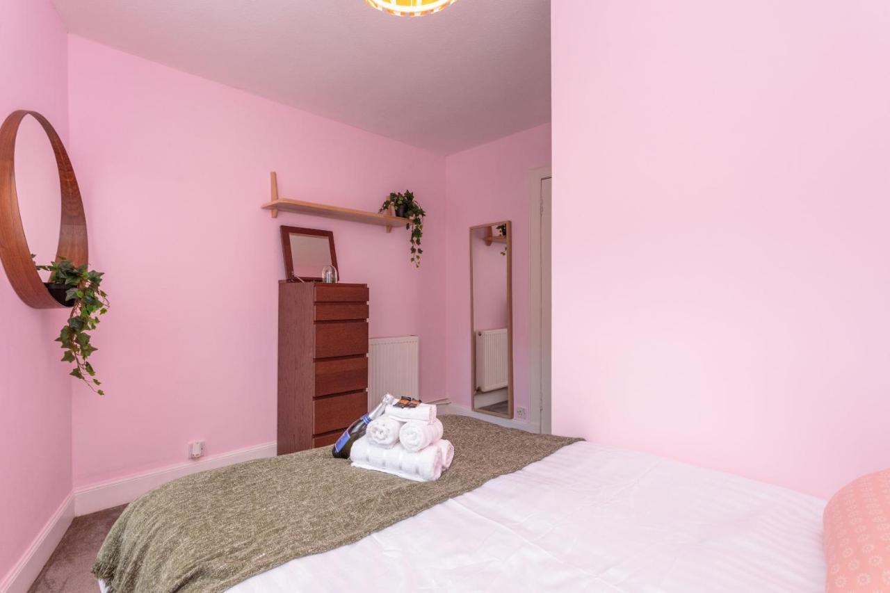 Appartamento Warm 1Bed Flat Leith Walk Edimburgo Esterno foto