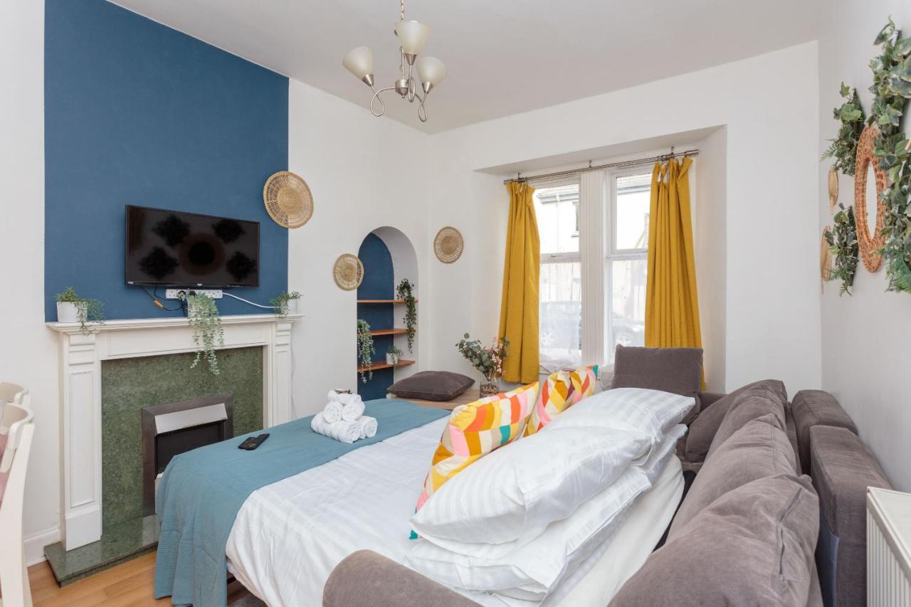 Appartamento Warm 1Bed Flat Leith Walk Edimburgo Esterno foto