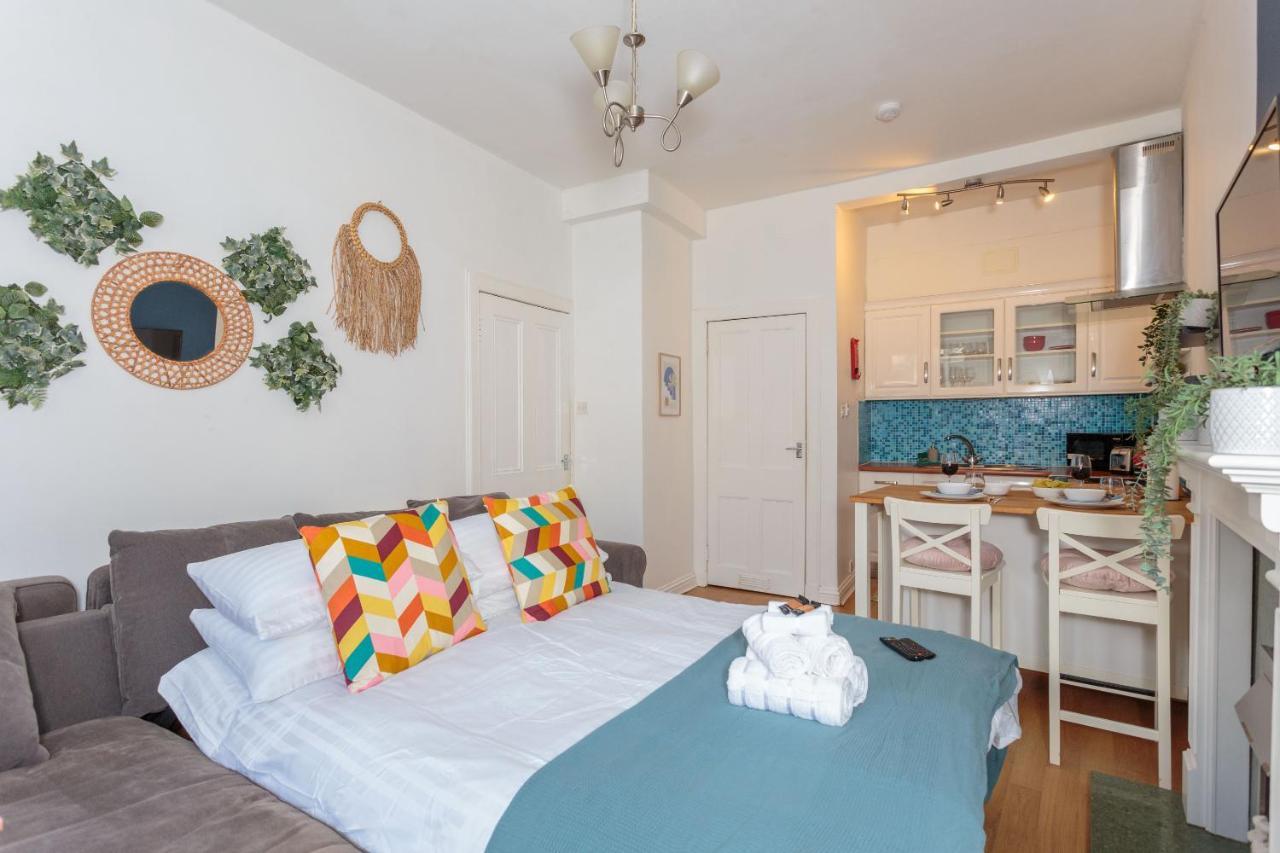 Appartamento Warm 1Bed Flat Leith Walk Edimburgo Esterno foto