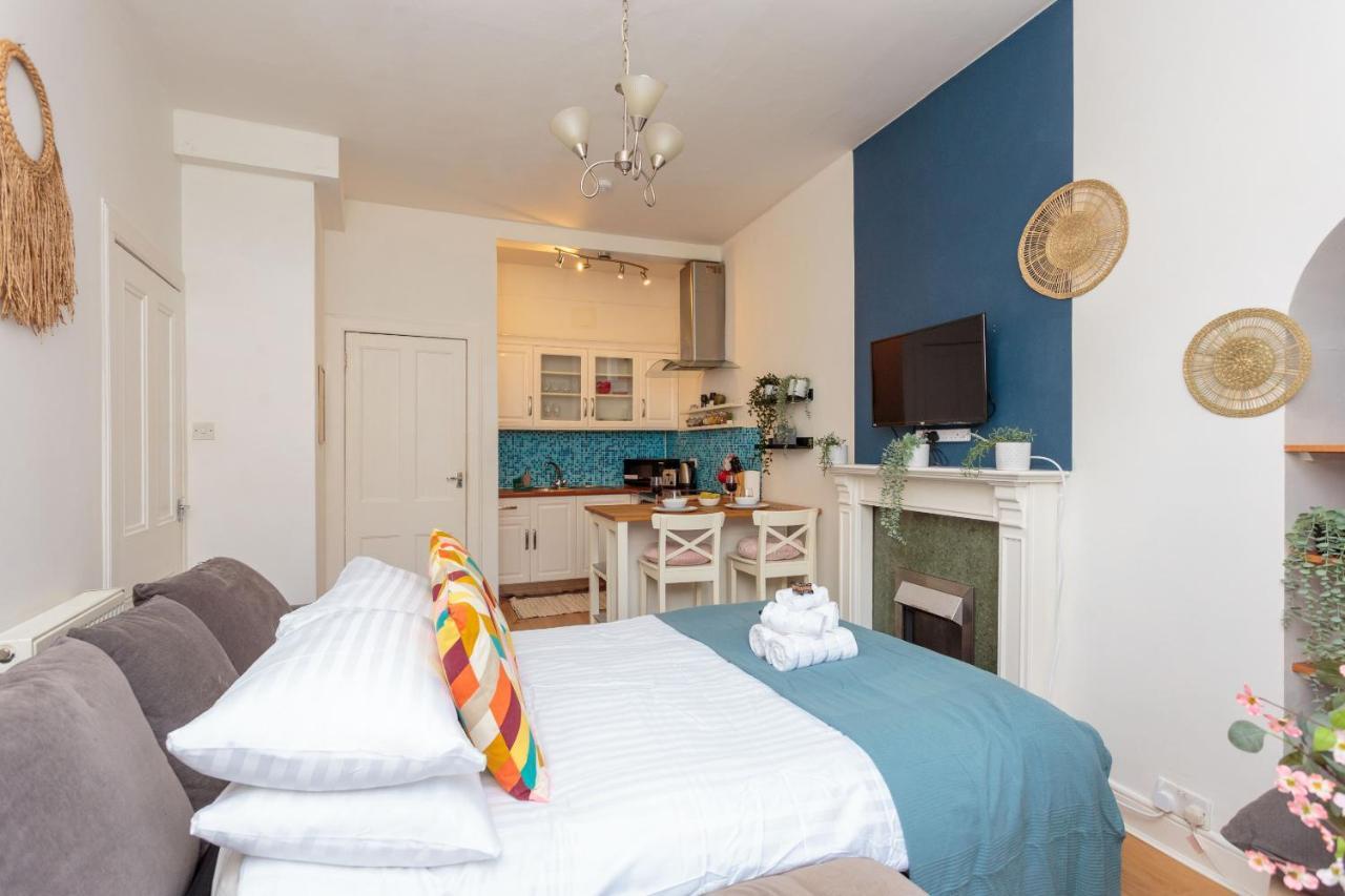 Appartamento Warm 1Bed Flat Leith Walk Edimburgo Esterno foto